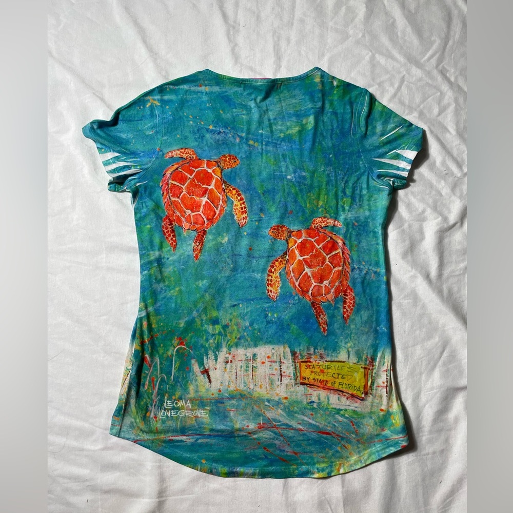 Leoma Lovegrove Art to wear Sea Turtles Doublesided t shirt womens size S - Picture 2 of 6